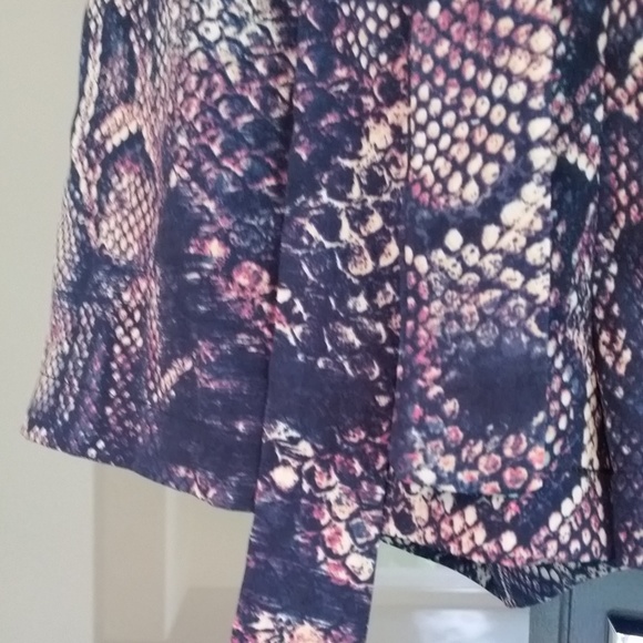 Long Sleeve Romper - Picture 5 of 8